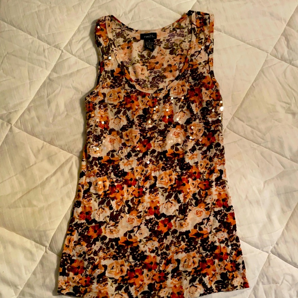 Rue 21 floral and shuttle sequin tank top